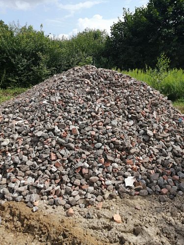 Вторичный щебень бой бетона фр. 20-40 с доставкой минск