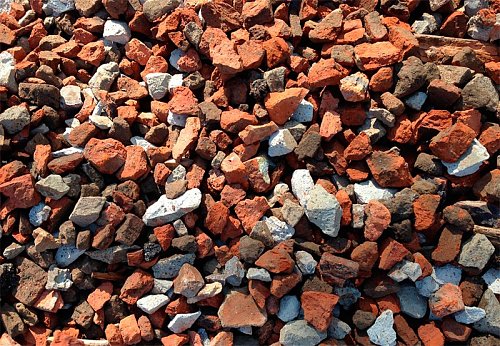 Вторичный щебень бой кирпича фр. 40-80 с доставкой минск